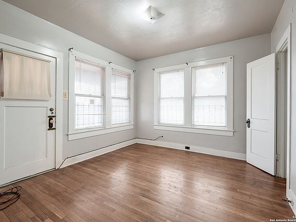 5th image of 1710 RUIZ ST