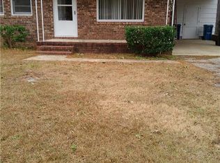 5025 Houston Rd, Fayetteville, NC 28311