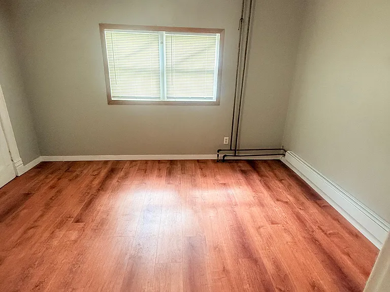 815 Sherburne Ave #2 — Photo 13