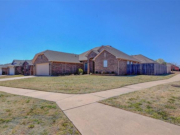 2nd image of 4201 Kensington Dr
