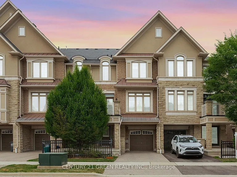 2427 Greenwich Dr — Photo 1