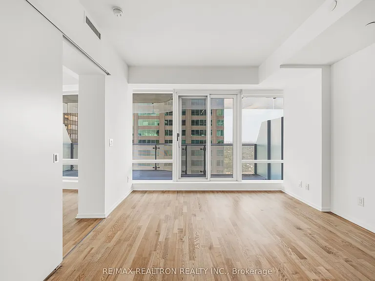 1 Bloor St E #3211 — Photo 12