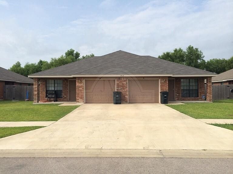 1st image of 1412 Nicholas Cir APT A