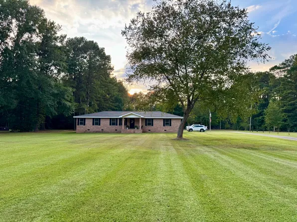 881 Macedonia Rd, Petal, MS 39465