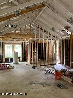 2nd image of 519 Hunters Creek Cir