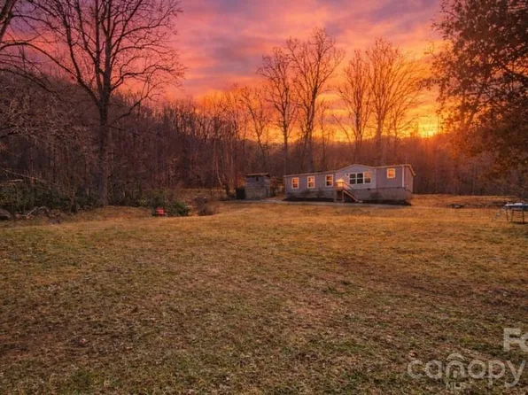 659 Cold Creek Rd, Canton, NC 28716