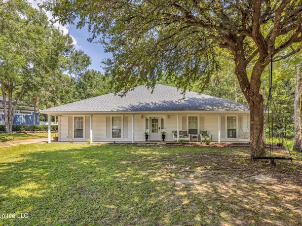 11512 Holly Bluff Cir, Biloxi, MS 39532