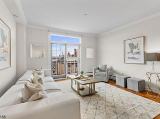 20766 Shearwater Ct #66, Jersey City, NJ