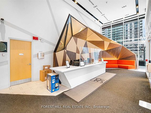 5th image of 30 Roehampton Ave Penthouse 8