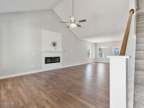 3rd image of 101 Baileys Place
