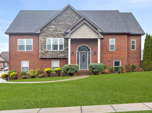 1335 Canyon Pl, Clarksville, TN 37042