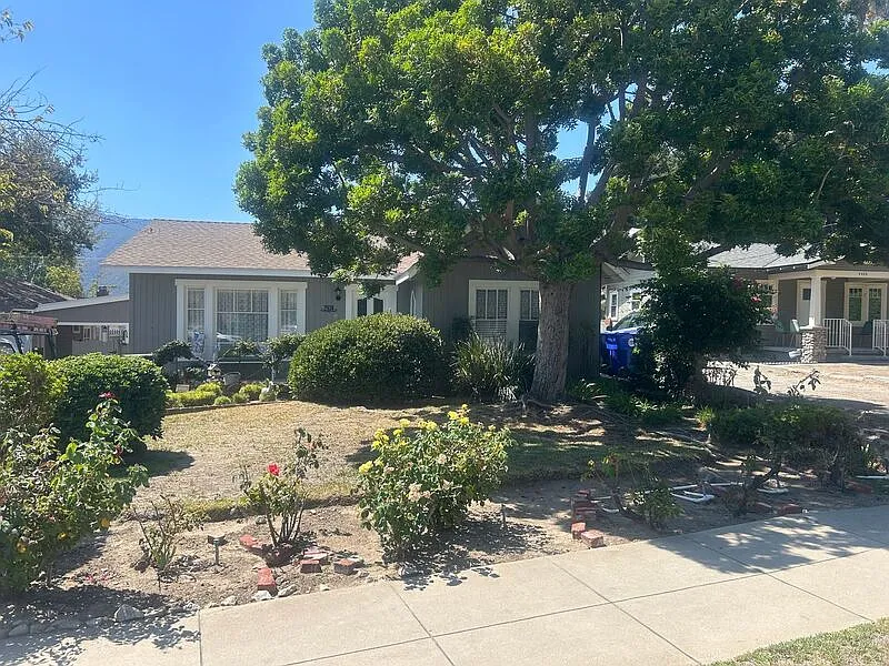 2434 Florencita Dr
