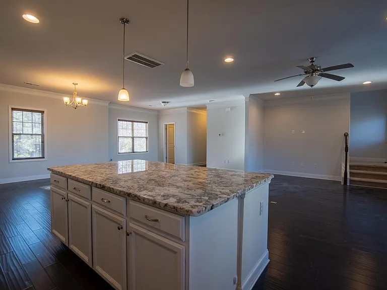 315 View Dr — Photo 4