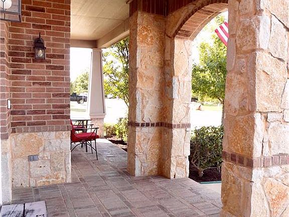 4th image of 5861 Fantail Dr