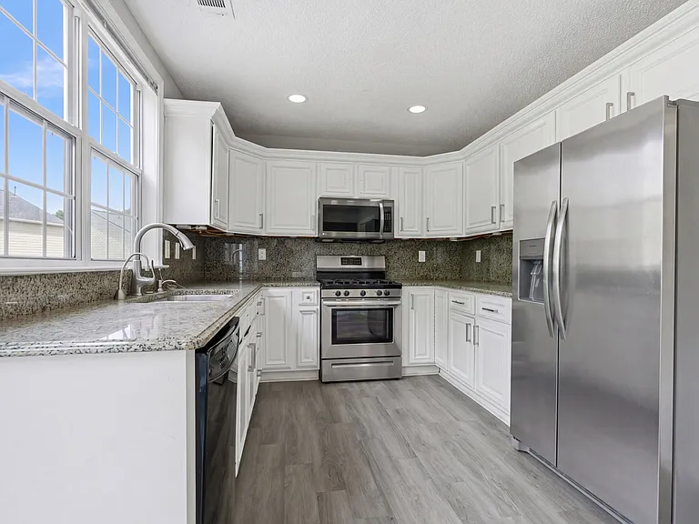 2533 Boxbourne Ct SE — Photo 33
