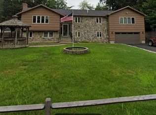 42 Old Coach Rd, Salem, NH 03079