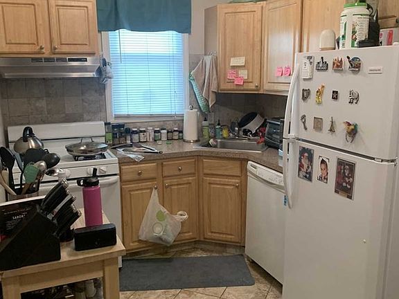 2nd image of 16 Union Ave APT 1L