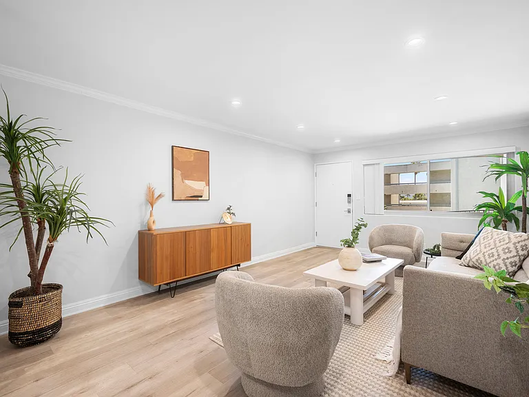 617 E Angeleno Ave #206 — Photo 3