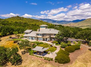 135 Ryder Ln, Ashland, OR 97520