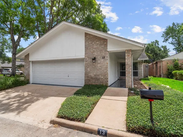 13 Tiffany Sq, Sugar Land, TX 77478