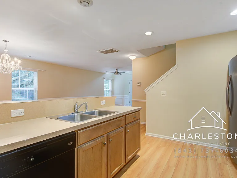 2457 Scholar Ln — Photo 15