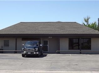 902 Houston Ave, Pasadena, TX 77502