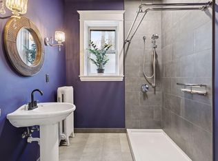 69 Milton St N APT 1, Saint Paul, MN 55104