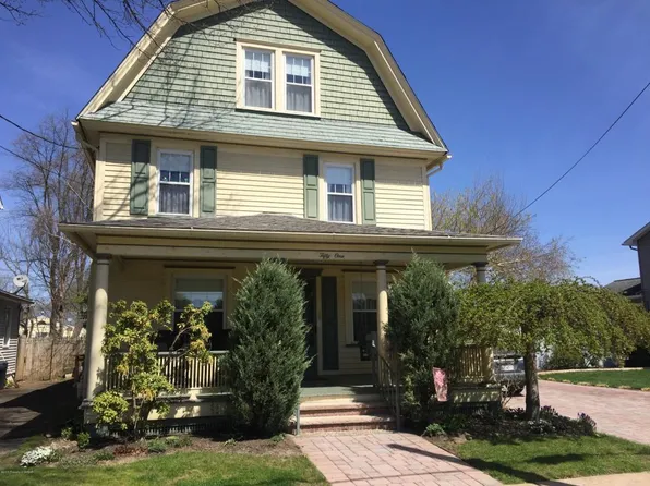 51 W Pettebone St, Forty Fort, PA 18704