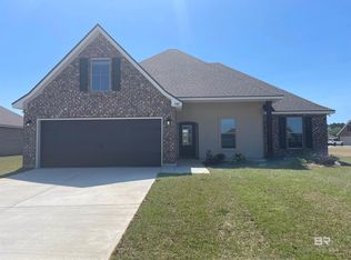 9989 Chipper Ln, Foley, AL 36535