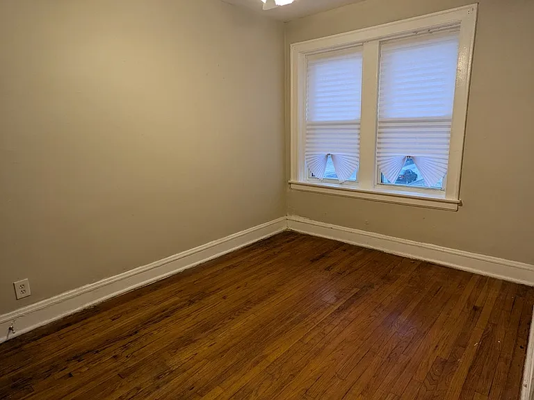 1300 N Pine Ave #2 — Photo 6
