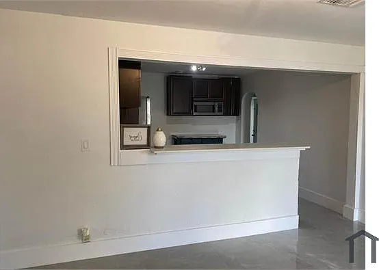 112 Ronald Rd — Photo 3