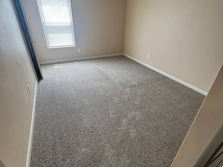 24 Chesterfield Ct — Photo 13