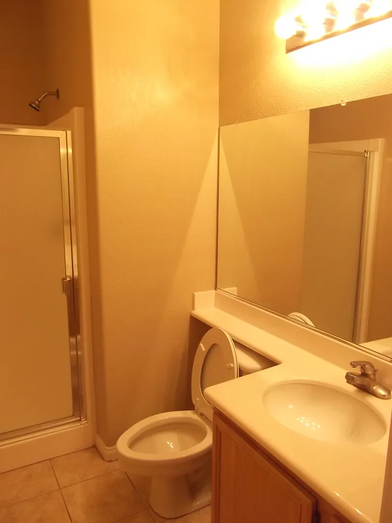 House For Rent - Galliano Ave - 5BD 3BA - Desert Breeze Patio — Photo 2