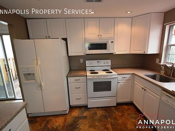 2nd image of 1581 Star Pine Dr