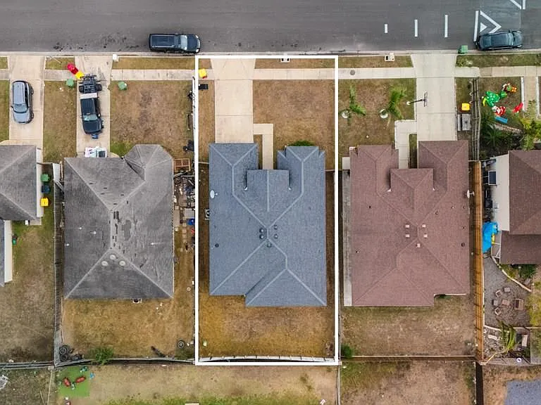 2688 Naples St — Photo 19