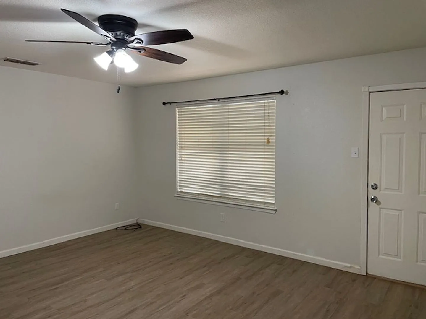 7601 Thompson Pkwy — Photo 2