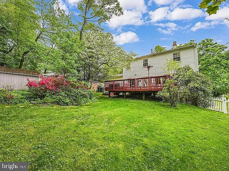 2221 Senseney Ln — Photo 31