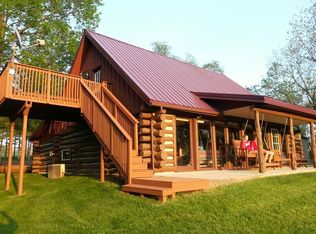 4751 Bennett Rd, Benton, WI 53803