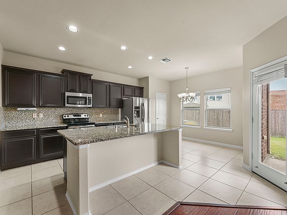 3rd image of 3529 Orchard Dr