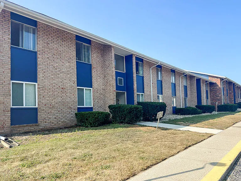 Find Your Home at Lakecrest Apartments