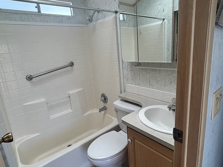 17200 W Bell Rd #760 — Photo 2
