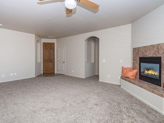 4th image of 874 Baywood Dr