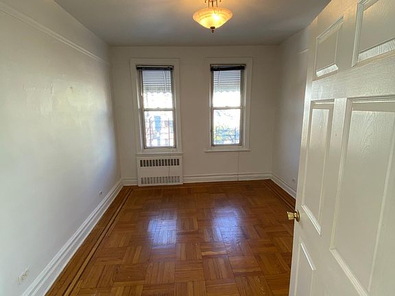 3rd image of 2140 Watson Ave #2