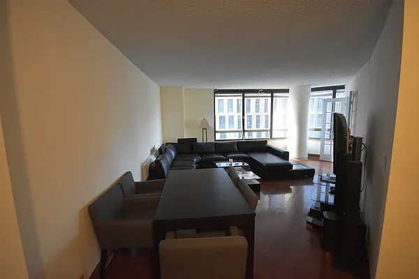 Rented by Luxury Habitat | media 21