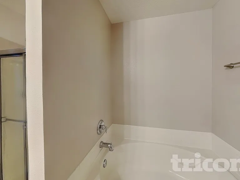 807 Chastain Ave — Photo 9
