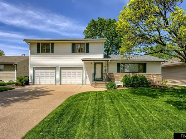 1852 E 19th St, Fremont, NE 68025