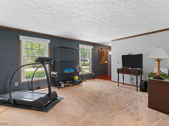 4th image of 7888 Fox Run Ave NW