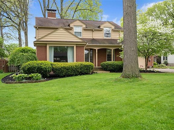 2nd image of 313 Marwood Dr SE