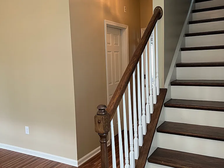 1134 Clemson St — Photo 4