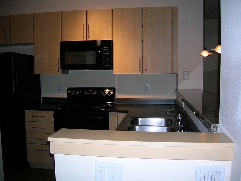 1st image of 11818 97th Ln NE APT C334